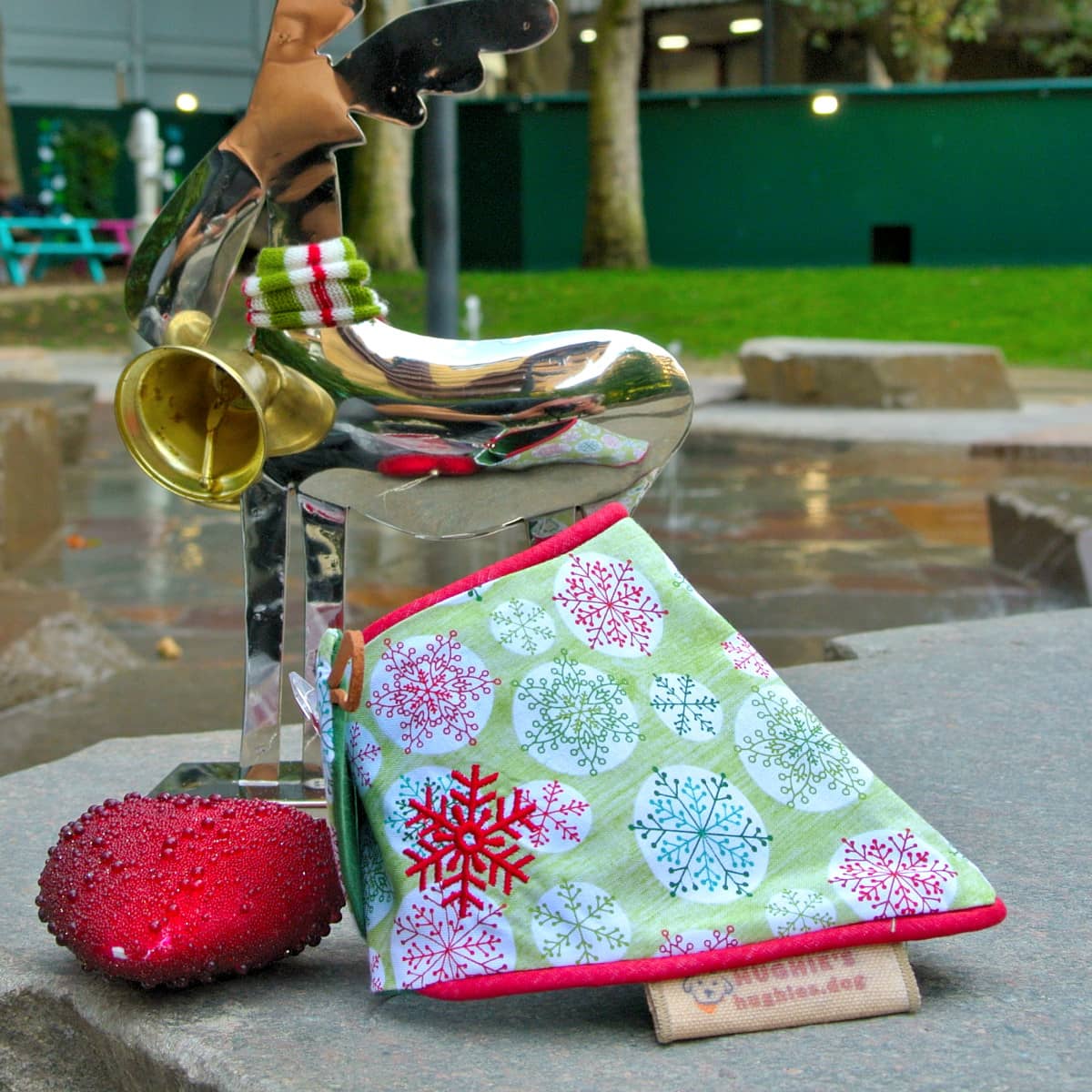 SantaPaws Christmas Snowflake Snap-on Dog Bandana (reversible) - Hughies Dog Accessories